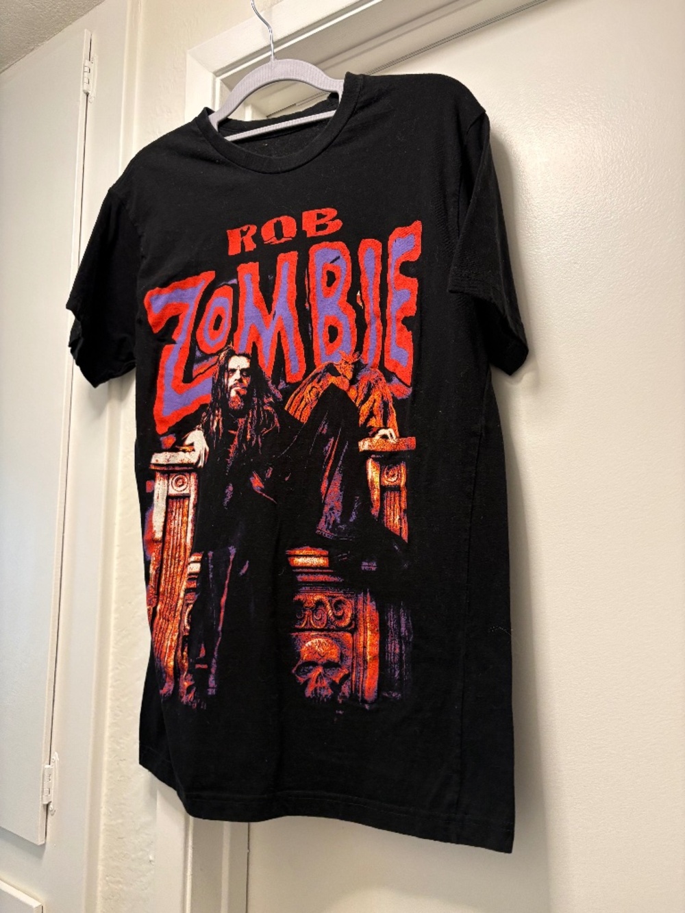 Rob Zombie “Throne” tshirt - size medium